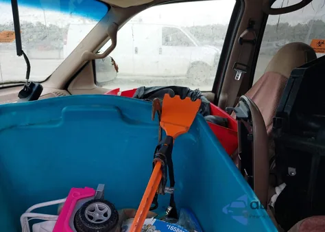 1999 Ford Expedition Eddie Bauer/Xlt from USA, damaged, VIN 1FMRU17L3XLB10627